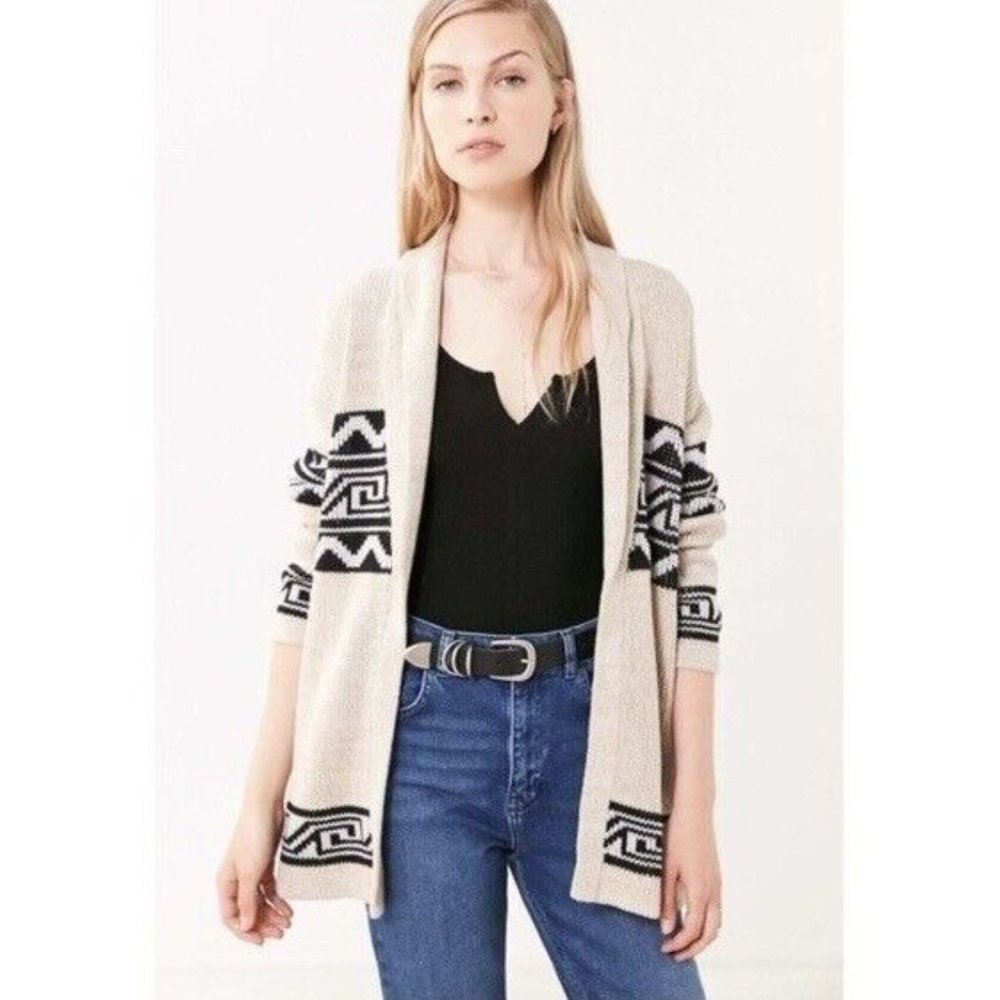 UO Ecote Southwestern Patterned Shawl Knit Cardigan Sweater Size Small Beige